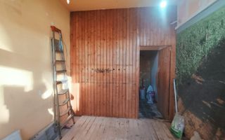 Spatiu Piata Domenii, trafic pietonal si auto - Poză 1