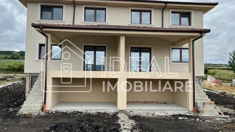 Casa Tip Duplex cu 4 camere si 366 mp teren, in Cisandie - Poză 3