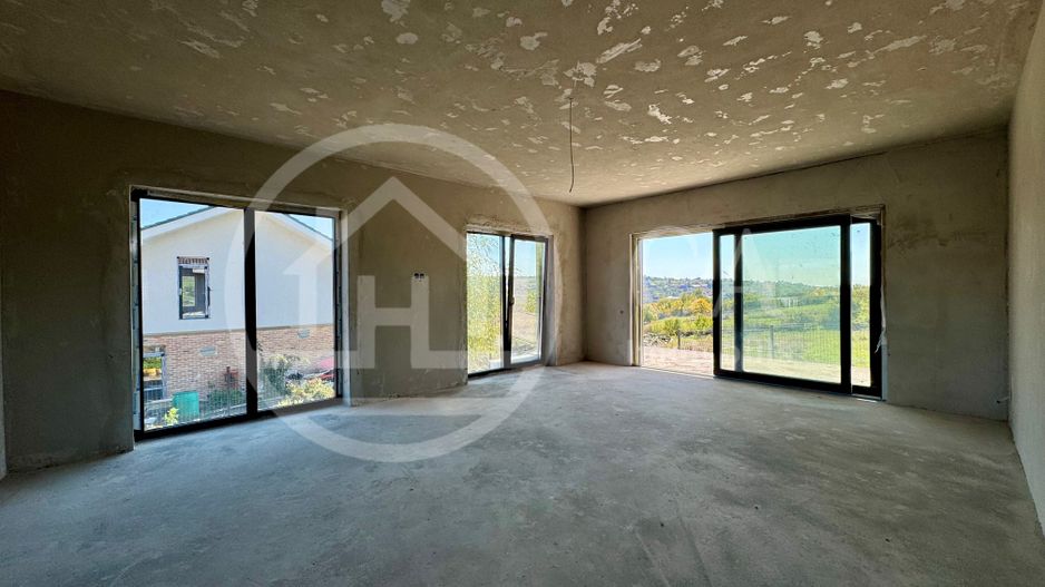 Casă de vânzare cu 4 camere în zona de Dealuri, Oradea - Poză 9