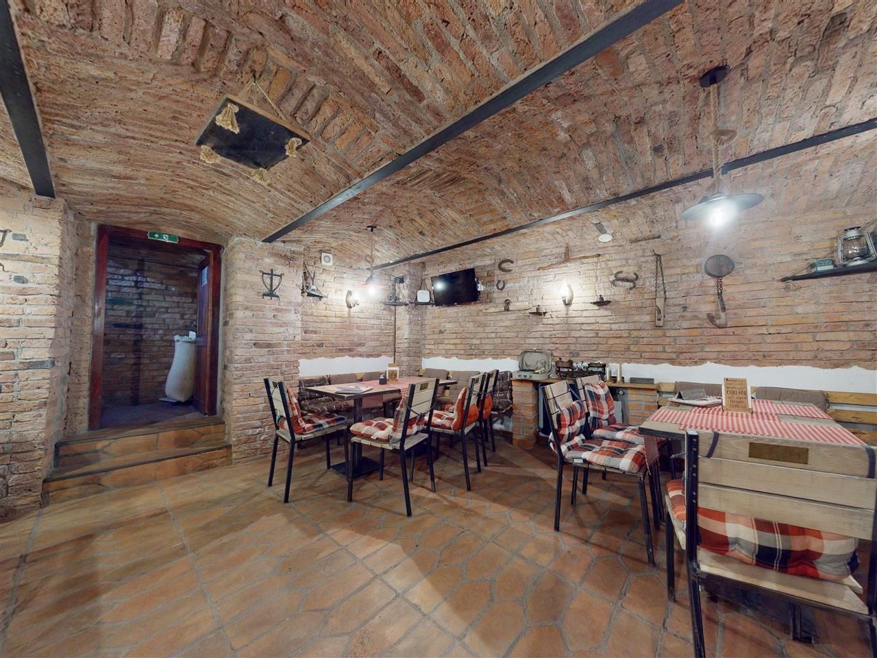 Resort cu perspectiva remarcabila in Centrul Istoric - Piata Unirii, Brasov - Poză 24