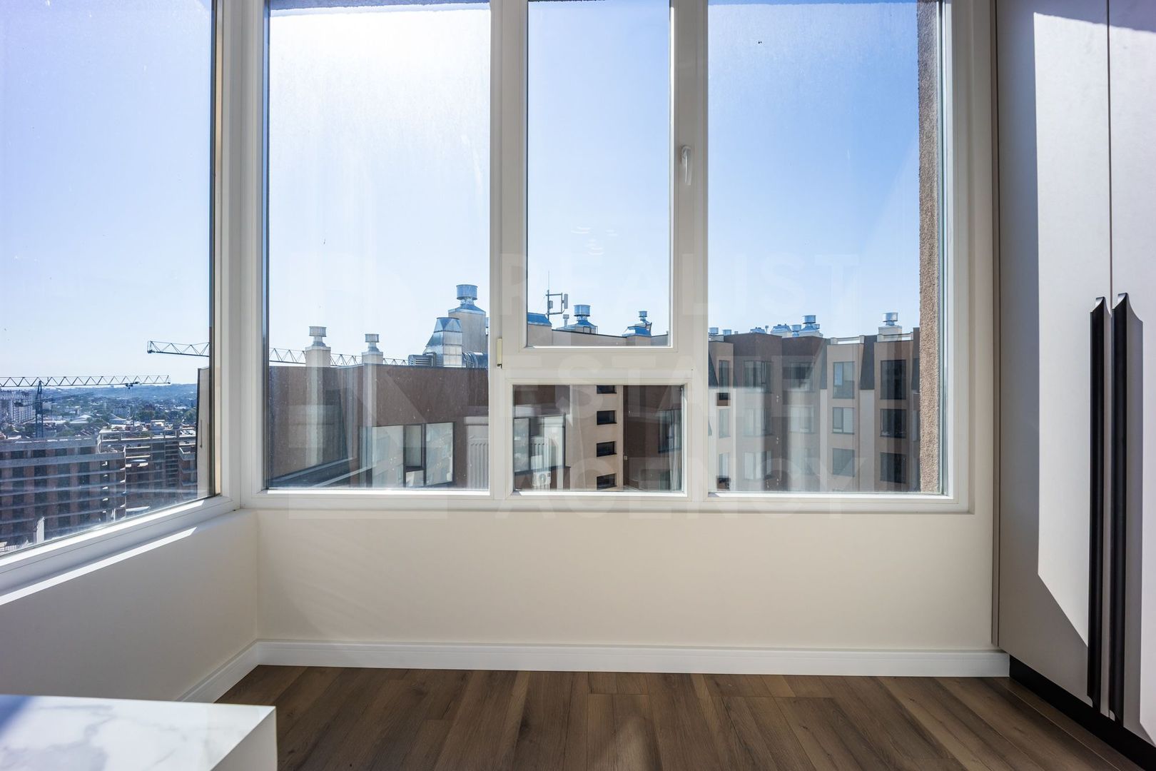 Vânzare apartament 2 camere 65 mp, str. Durlești - Poză 6