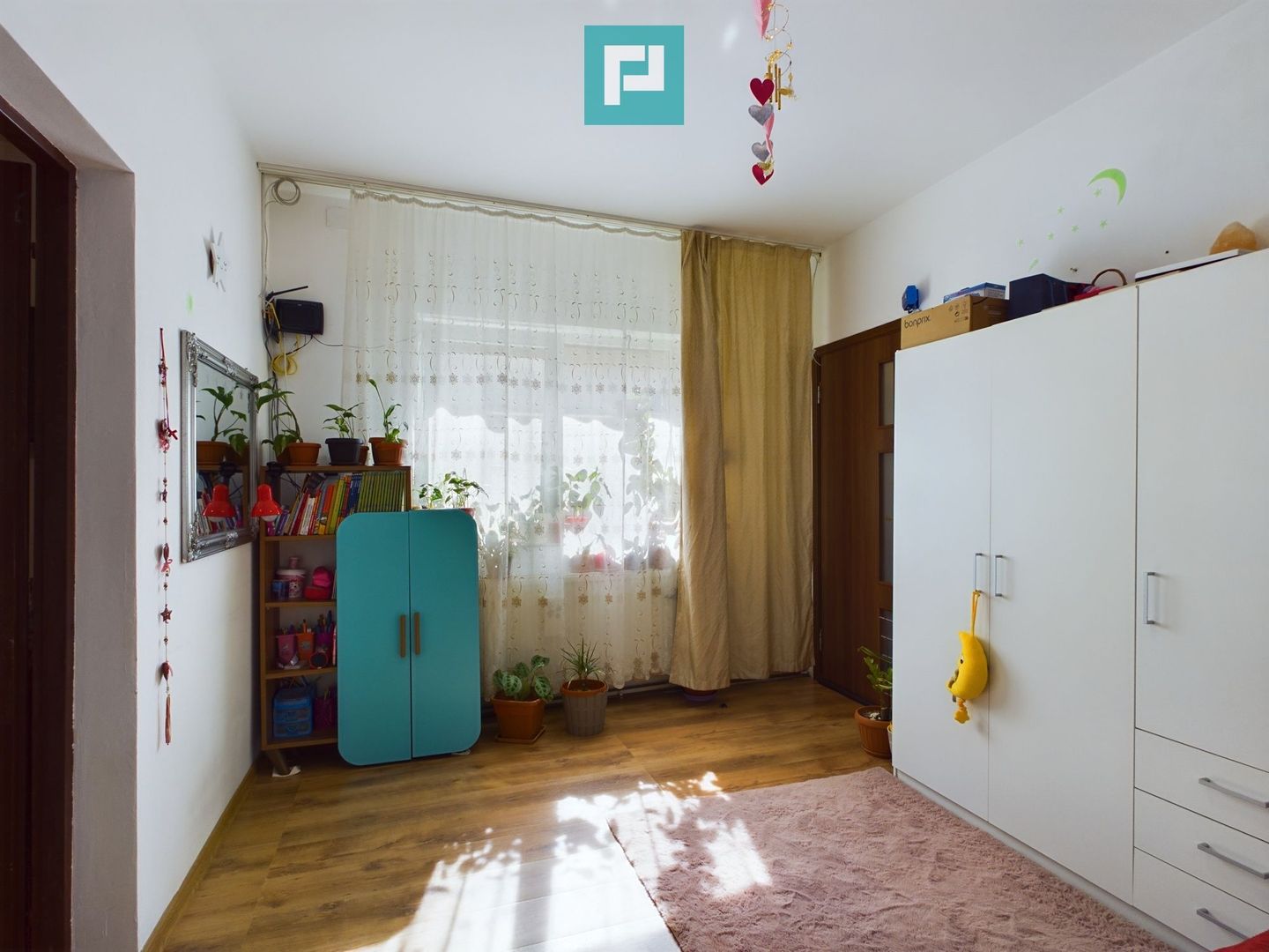 Apartament la casă - 3 camere, Pârneava - Poză 10