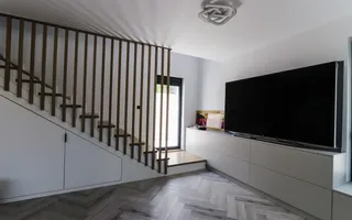 VILĂ MODERNĂ DE LUX CU PISCINĂ, FOTOVOLTAICE ȘI FOIȘOR – BREAZA - Poză 59