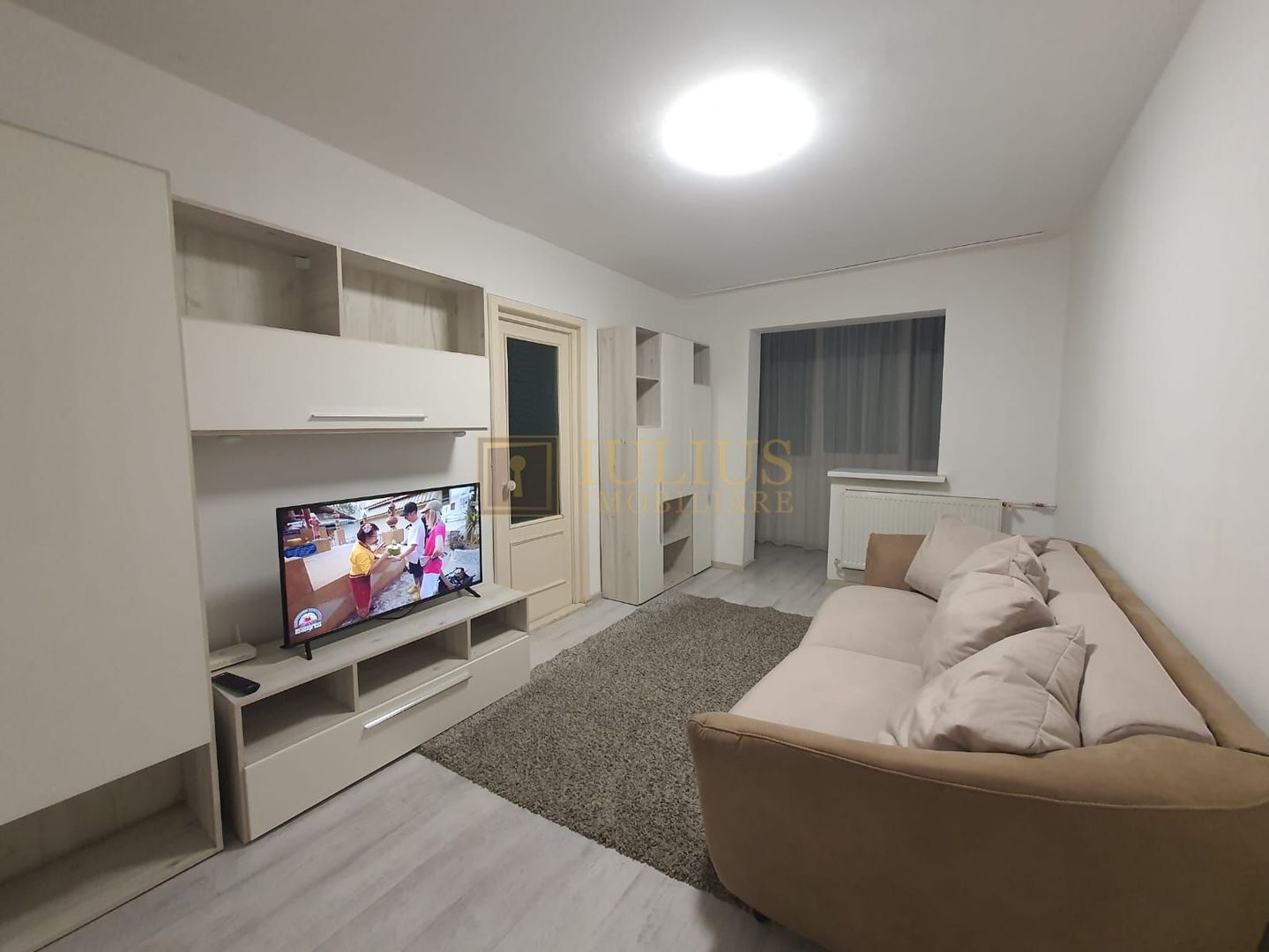 2 camere| zona Spitalul Județean| Liviu Rebreanu| balcon| - Poză 1