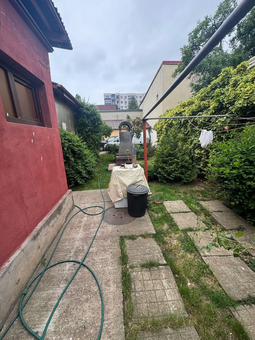 Casa de închiriat 7 camere Sector 4, ideal pentru clinica, gradinita - Poză 16