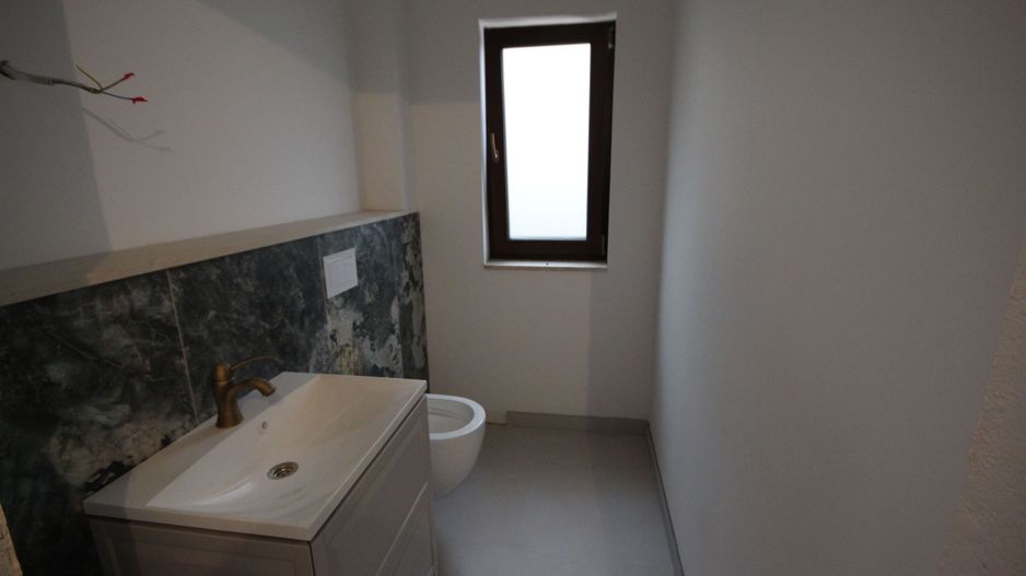 VILA INDIVIDUALA FINISATA LA CHEIE - Poză 15