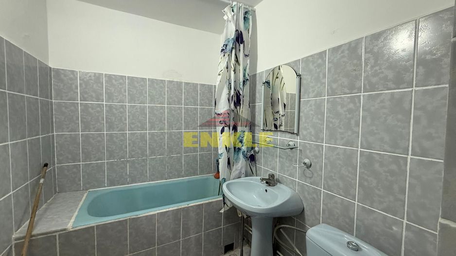 VÂNZARE APARTAMENT CU 2 CAMERE, ETAJ 2 – ZONA MALL - Poză 9