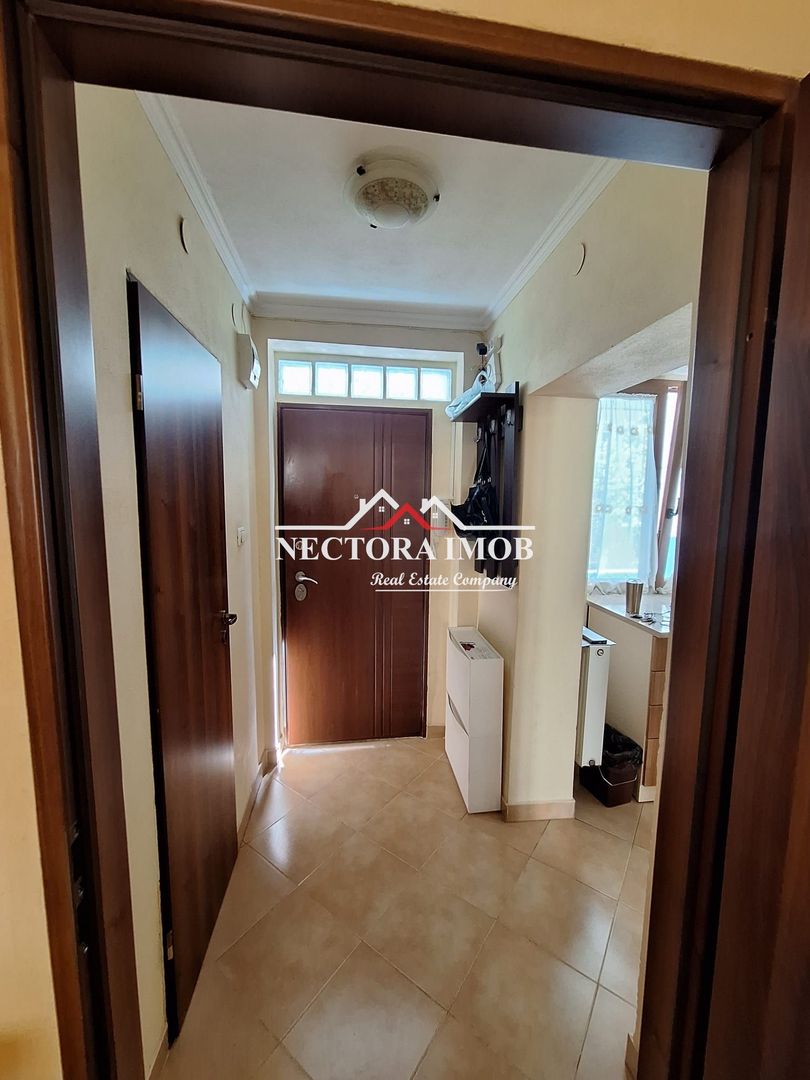 NECTORA IMOB-Apartament 2 camere, Blvd. Decebal, Etaj 1,Mobilat/Utilat - Poză 8