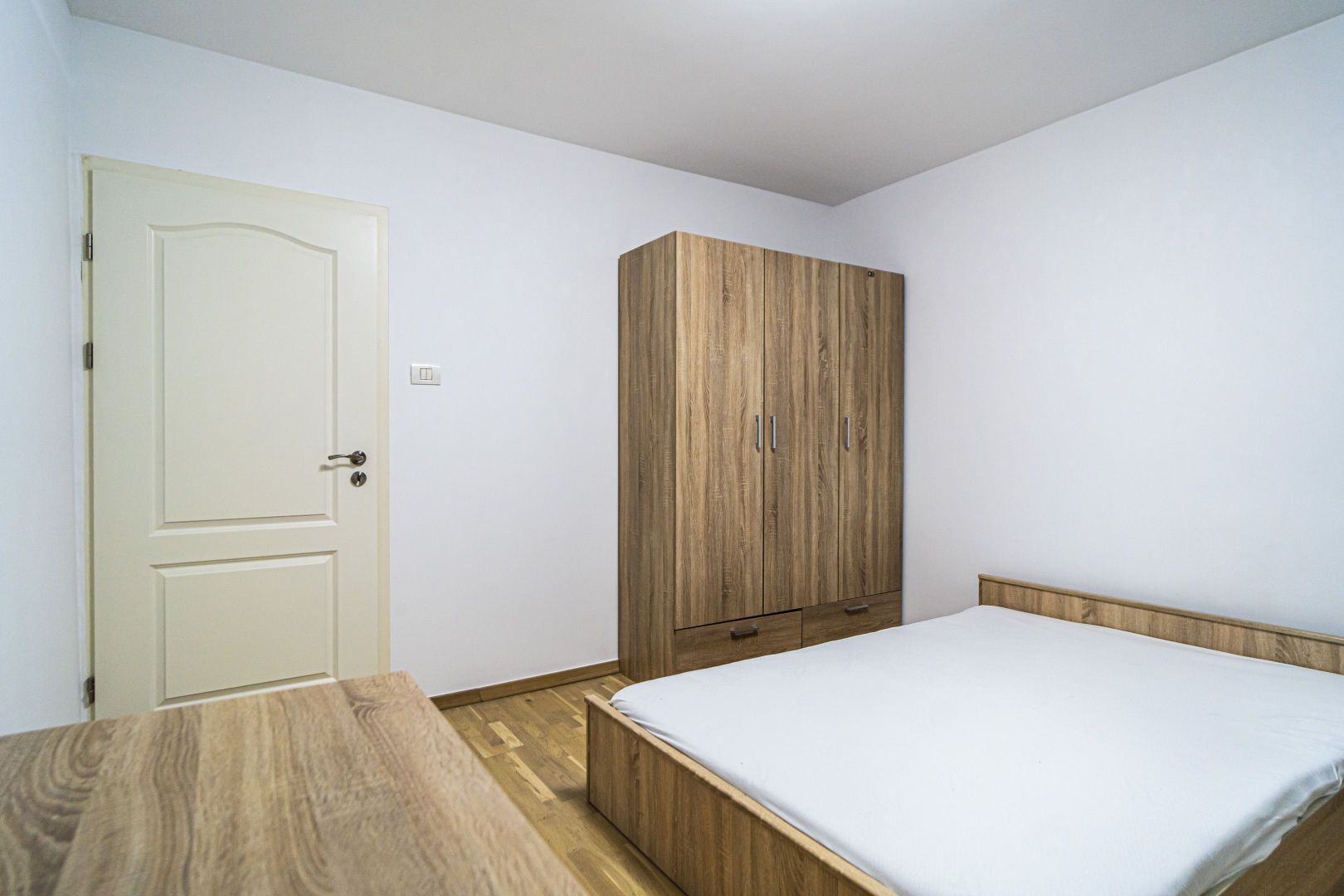 Drumul Sarii, 3 camere, 77 mp, et 5, 2 băi, bucatarie mare, disponibil imediat - Poză 7