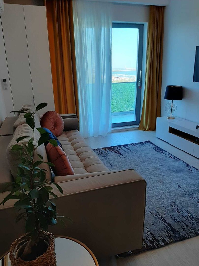Vand apartament 2 camere cu vedere la mare Mamaia Nord - Poză 4