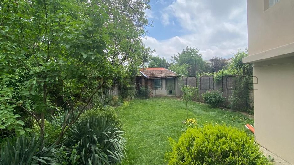 Apartament 3 camere zona centrala - Poză 1