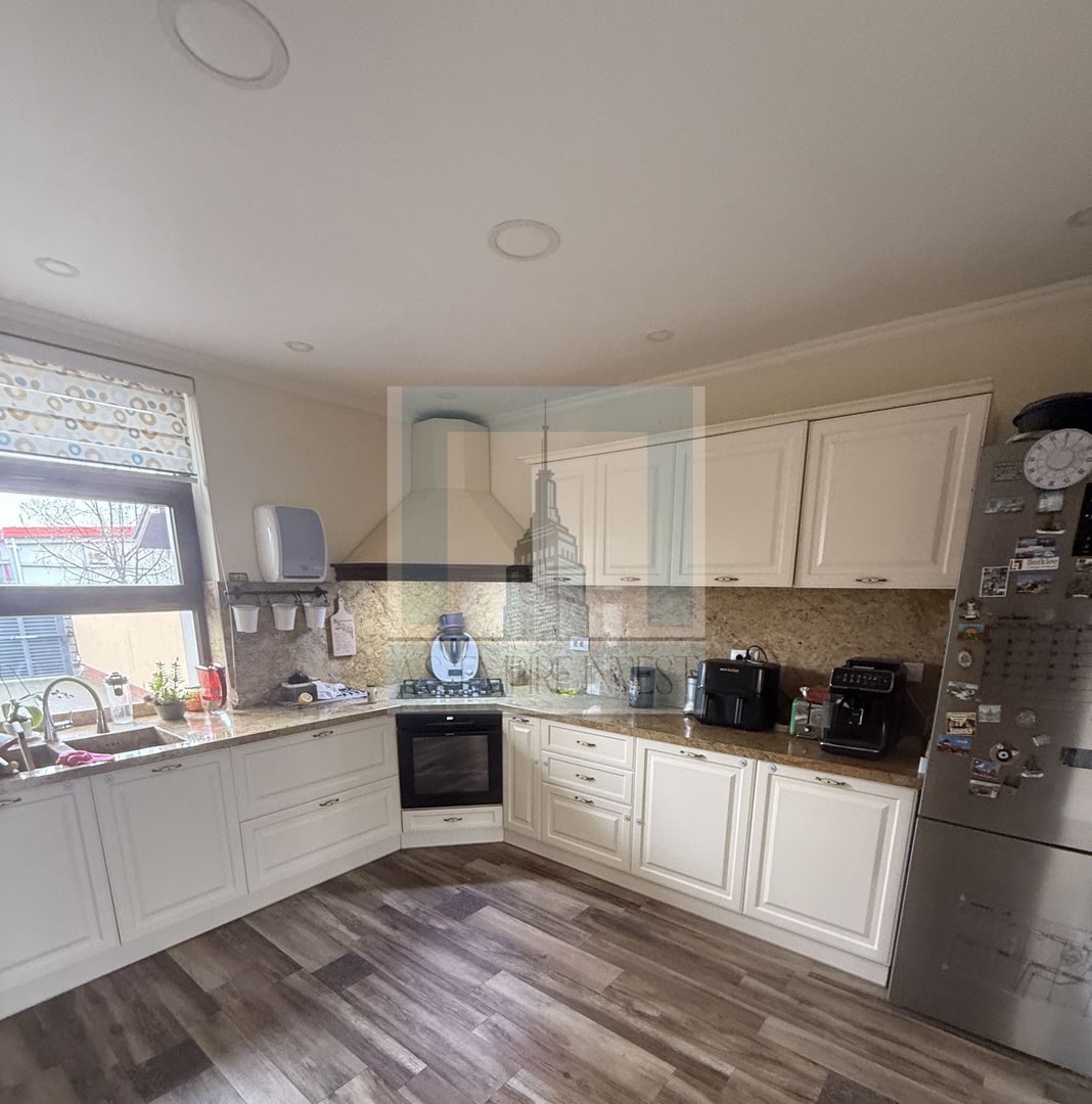 COMISION 0% Casa/Villa 9 camere, singur in curte-zona Tractorul/Brasov - Poză 17