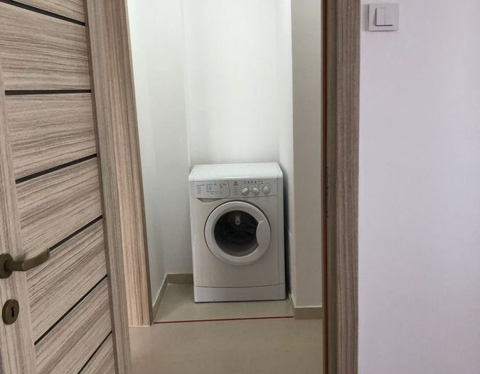 Vanzare Apartament 2 Camere Renovat Modern Vitan/Olimpia/Auchan Cu Etaj Tehnic - Poză 1