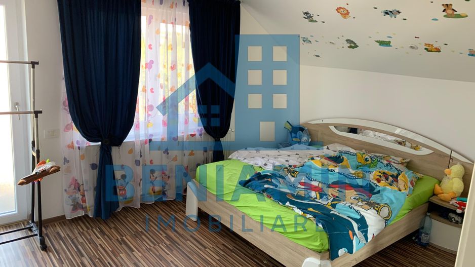 Casă spațioasă P+M de vânzare cartier Bordei - Poză 1