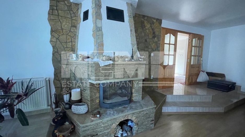 Casă cu etaj |teren generos| garaj dublu și seră | Oportunitate unică! - Poză 7