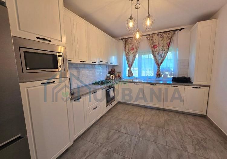 Casă individuală de vânzare în Valea Adâncă, zona 5 Drumuri – 560 mp teren, 176,63 mp construit - Poză 3