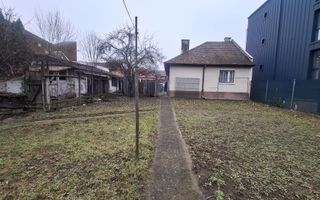 Spațiu cu potențial dublu: locuință sau sediu! - Poză 1