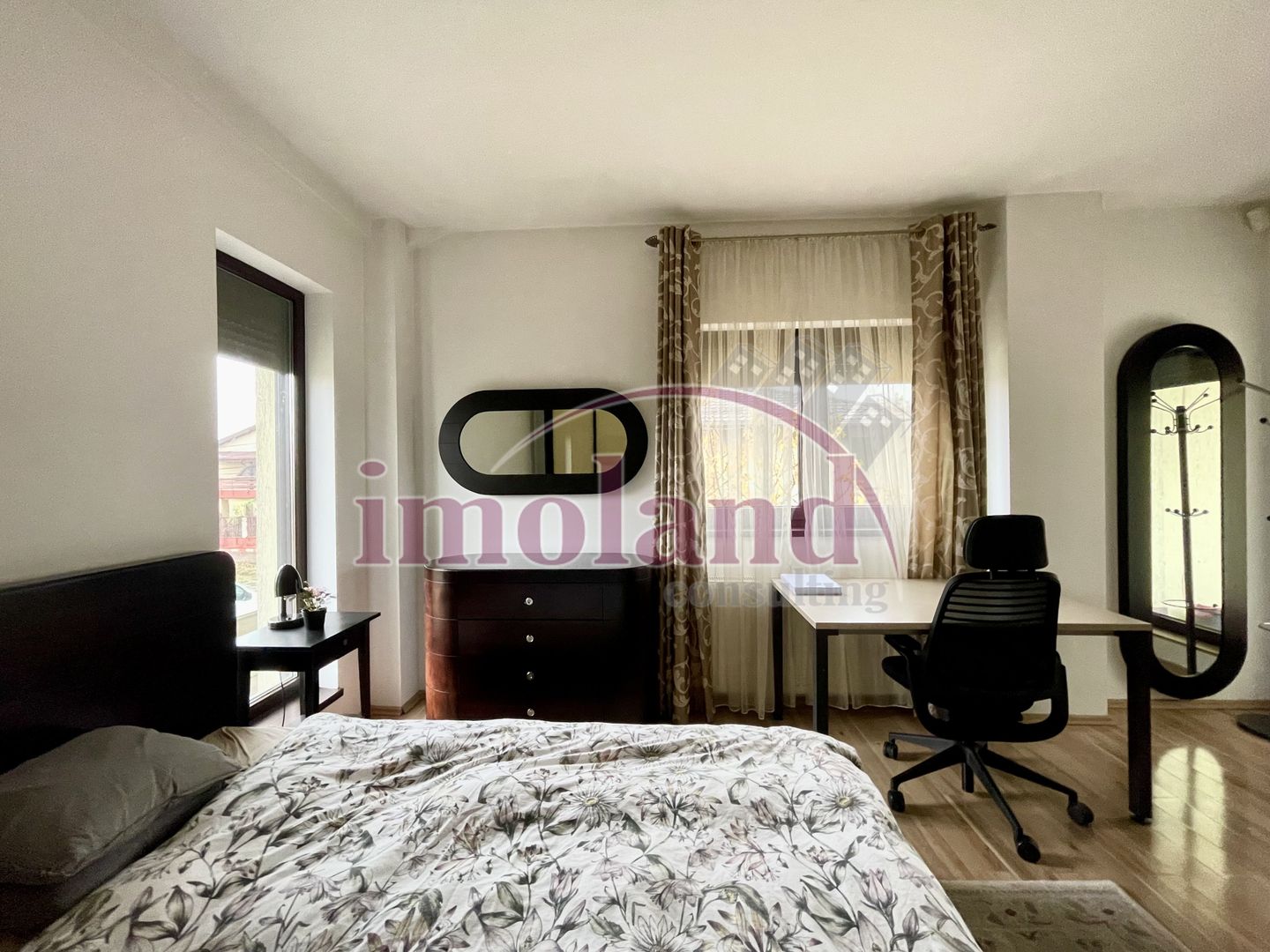 Închiriere vila 2018, 3 camere 150 mp - complex închis, Pipera - Poză 21