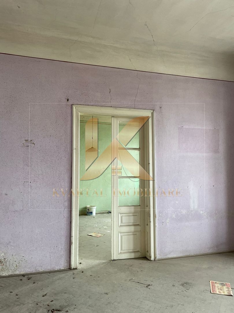 Apartament generos cu 5 camere , 202 mp utili , Zona Centrală! - Poză 3