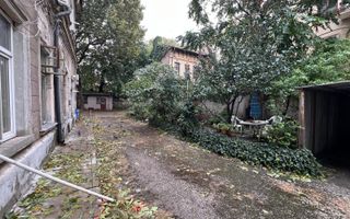 Ap. în Vilă– 4 camere | Ultracentral – Parcul Cișmigiu | Curte comună - Poză 2