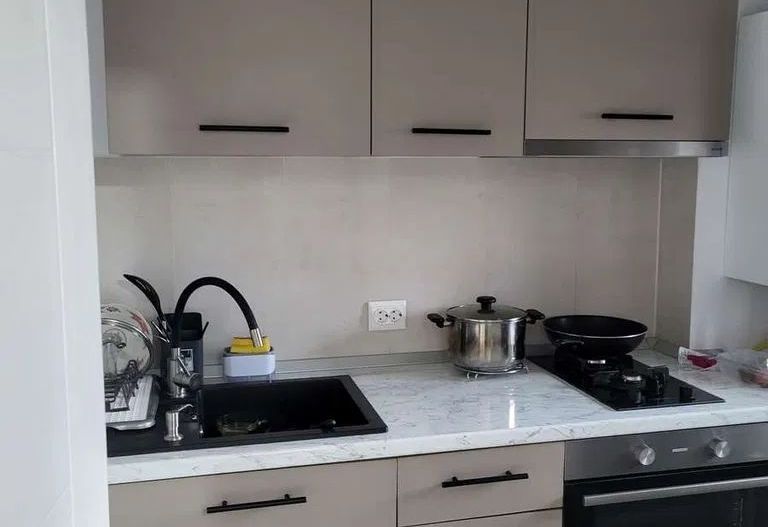 GARSONIERA HILS BRAUNER, PARCARE, BUCATARIE INCHISA, METROU 7 MINUTE - Poză 7