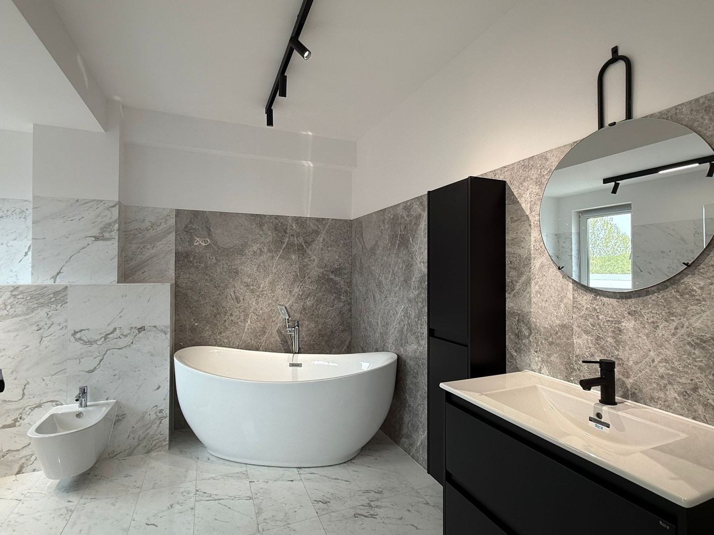 Luxury Duplex with Stunning Sunset Views *** Iancu Nicolae - Poză 15