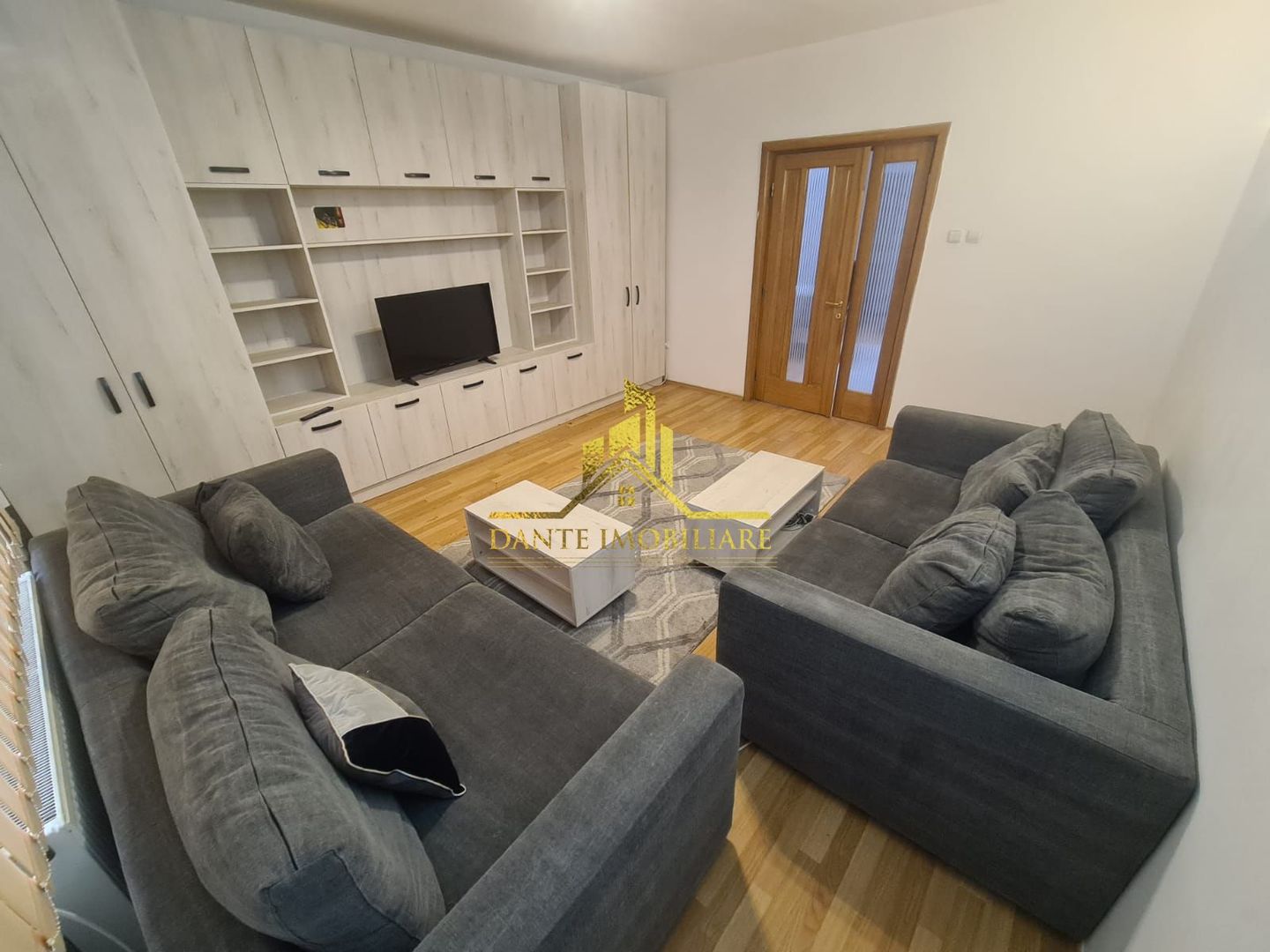 Casa individuala, mobilat modern, zona Grigorescu, curte, parcare - Poză 9