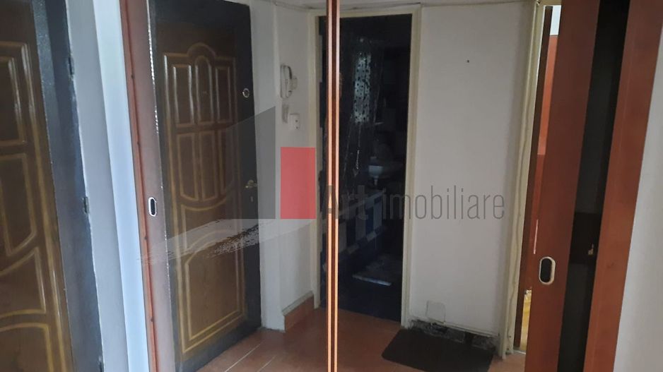 Inchiriere 2 Camre Titan - Metrou Titan - Parc IOR - Poză 6
