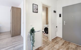 Garsonieră 39 mp Decomandată | Mobilată Modern | Tractorul – Coresi Mall - Poză 7