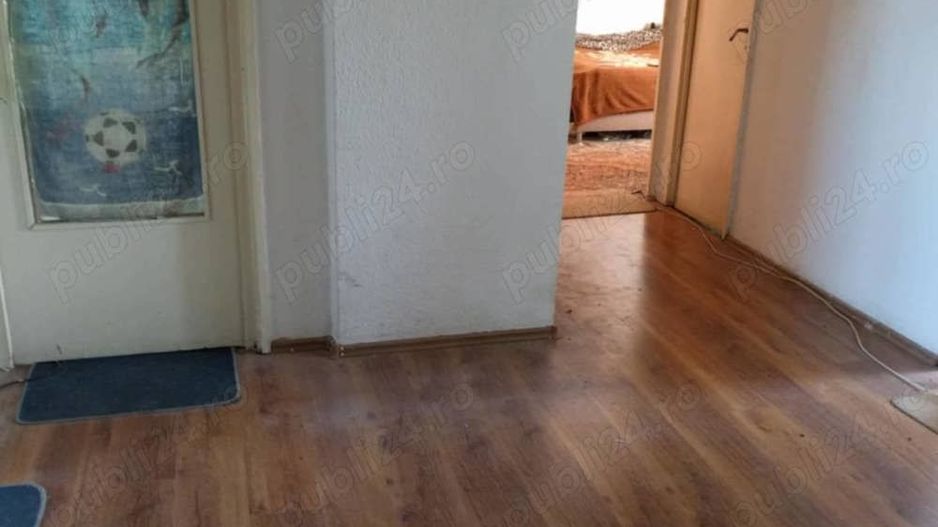 BRASADAS vinde ap 4 cam în Micro 16 la etajul 10/10. - Poză 1