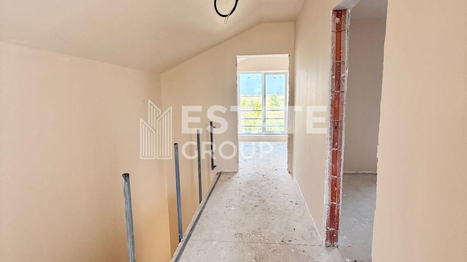 Duplex cu 4 camere despartit prin carport in Mosnita Noua! - Poză 11