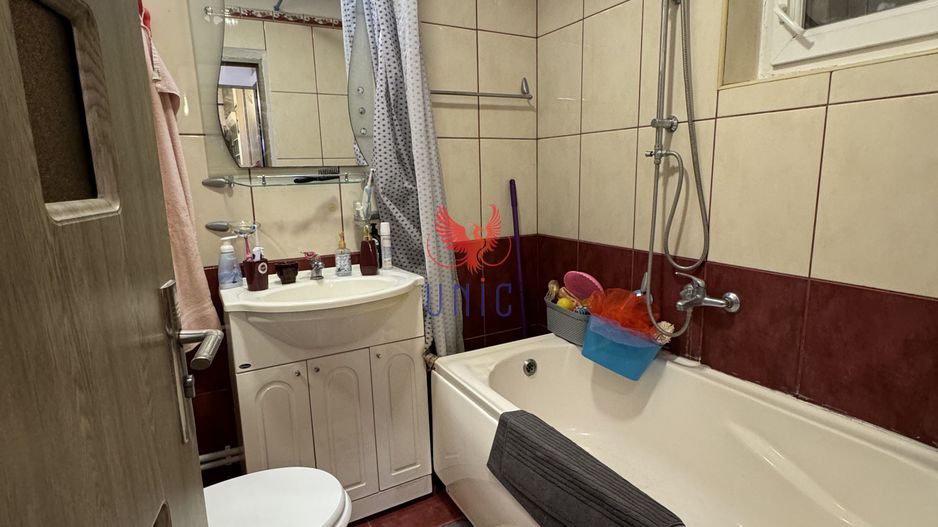 Rafinament si Spatiu Generos: Apartament de Lux cu 4 Camere - Poză 11
