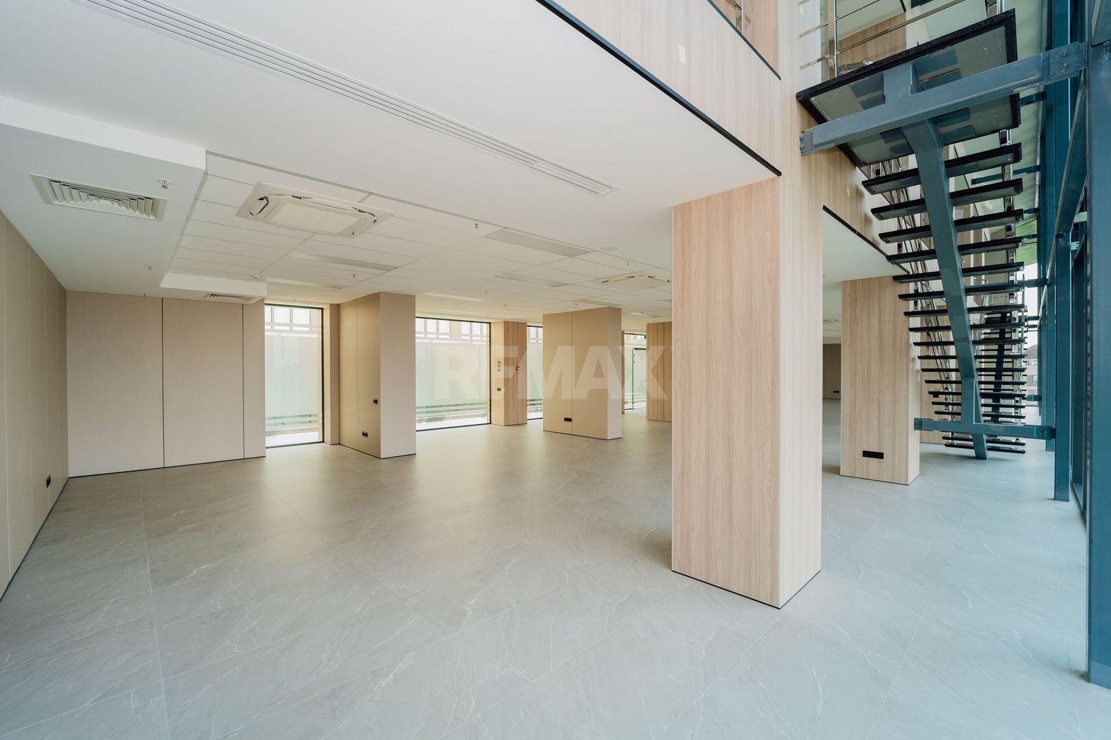 SPRE CHIRIE SPAȚIU COMERCIAL PENTRU BIROU | OFICIU 132 m2 - Poză 6