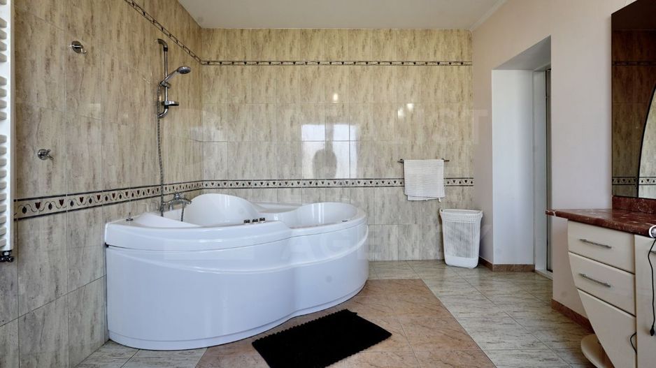 Chirie, casă, 4 camere, strada Costiujeni, Codru - Poză 13