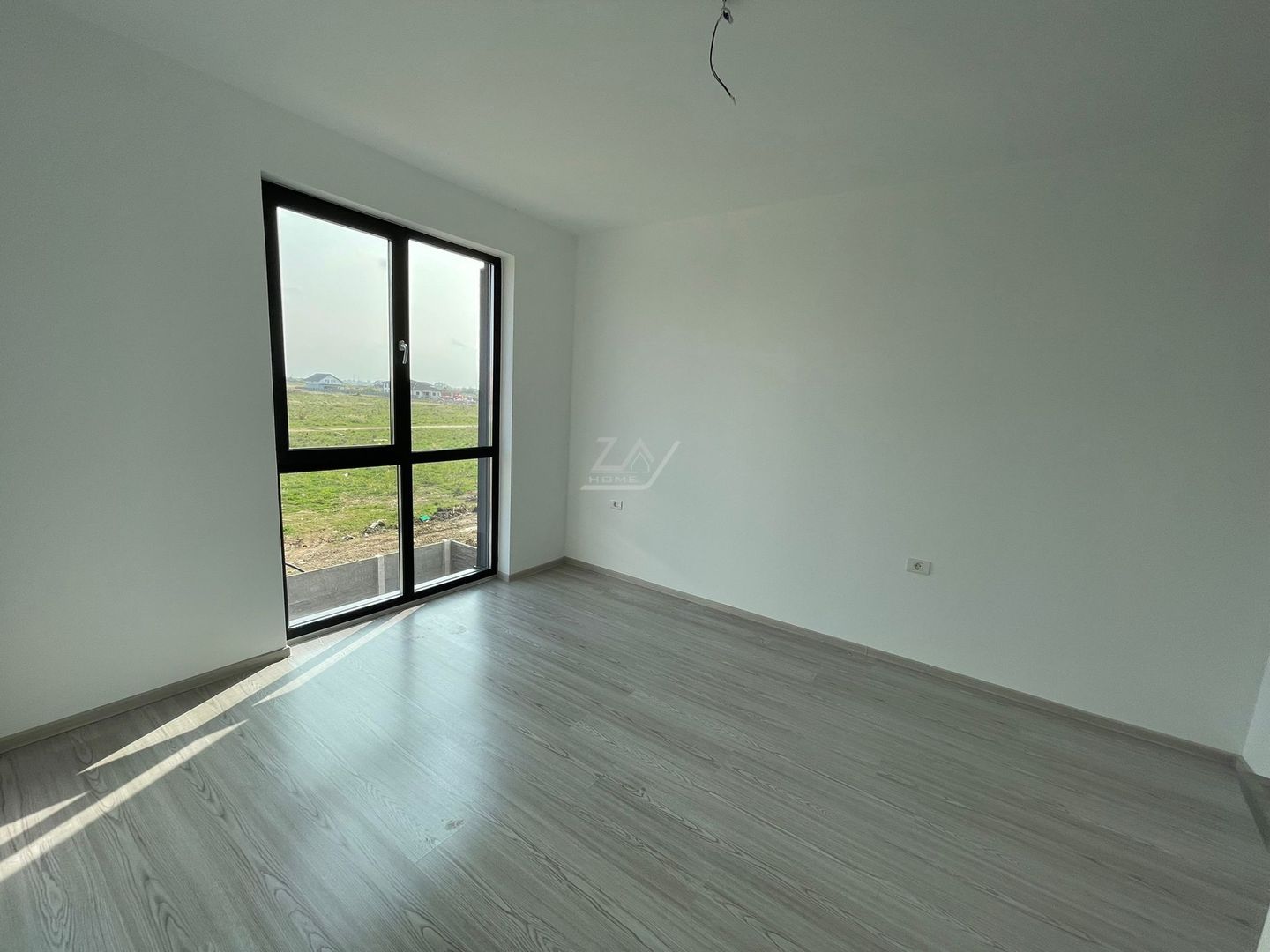 Bloc la asfalt. Etaj 1. Loc de parcare. - Poză 6