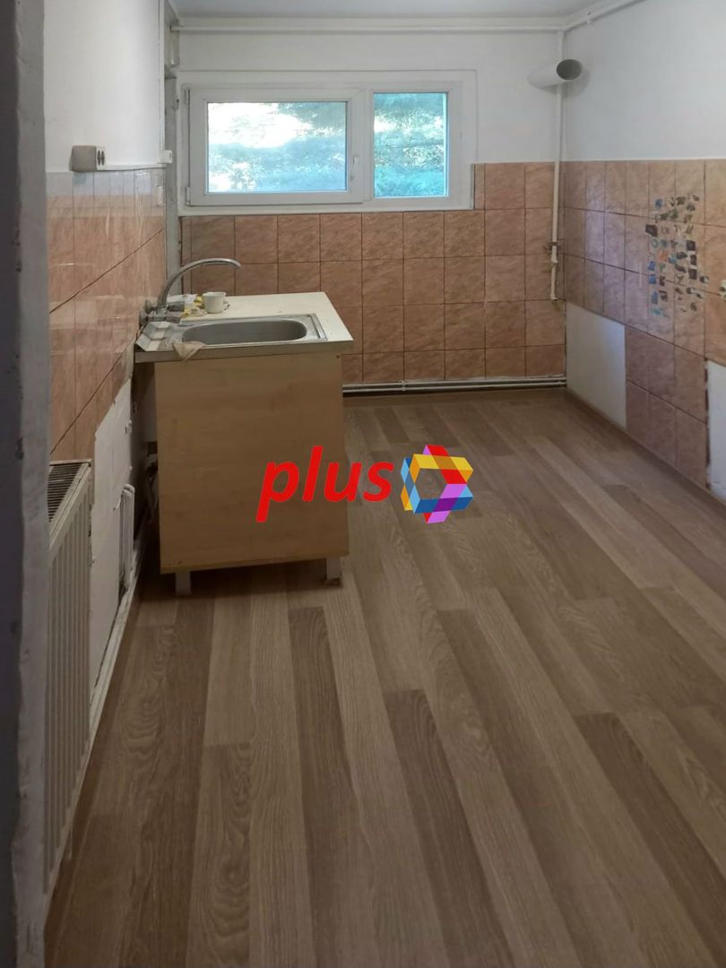 Oportunitate Apartament cu trei camere, Renovat - zona Astra 65 mp - Poză 4