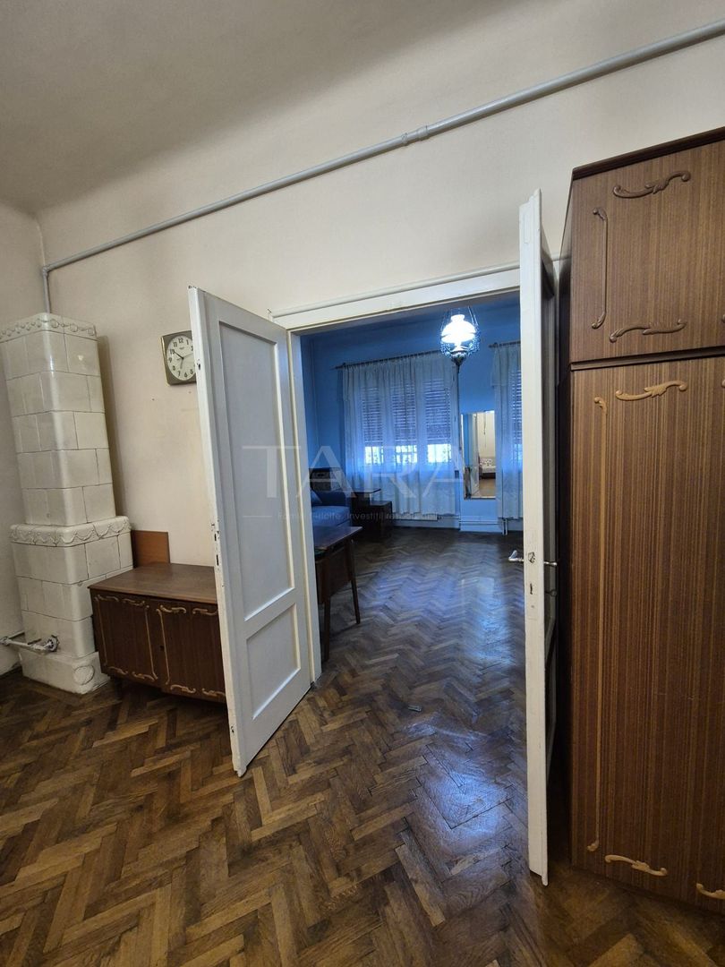 Apartament în Vilă Interbelică – Ultracentral, lângă Parcul Central - Poză 1