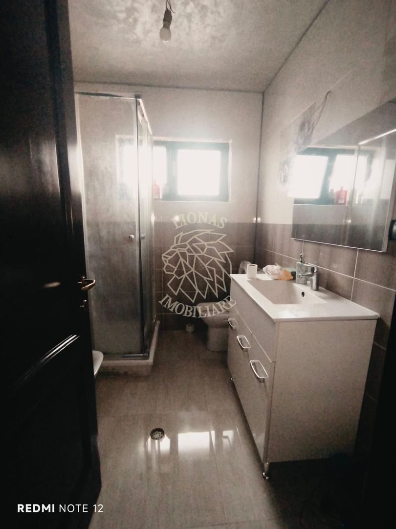 Casa 5 camere 325 mp con.-teren 600-garaj-Zona OK Shopping Center - Poză 9