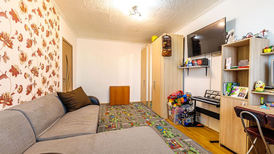 Apartament 3 camere, etaj intermediar,  Aurel Vlaicu. - Poză 2