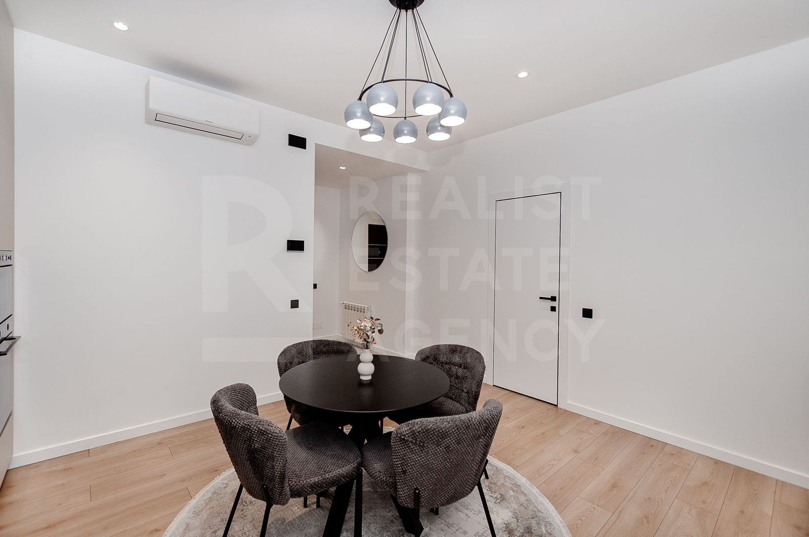 Chirie, apartament, 2 camere, str. Mitropolit  Varlaam, Centru - Poză 3