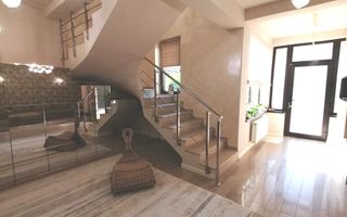 COICIU (Cod 01) Armonie și Eleganță pentru Două Generații! - Poză 11