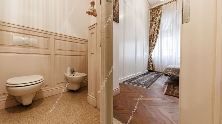 Resedinta patrimoniala de 222 mp | Piata Victoriei | Cladire istorica-Lift - Poză 20