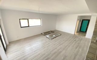 Vand duplex P+E 120mp 3 bai 4 dormitoare Mosnita Noua - Poză 10