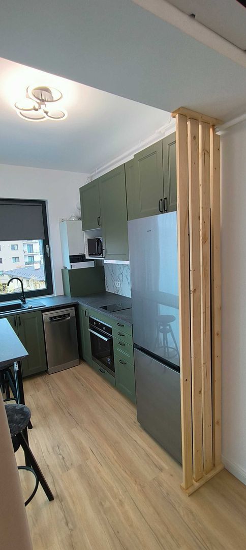 Închiriez garsonieră modernă, Decebal, bloc nou, centrală proprie - Poză 5