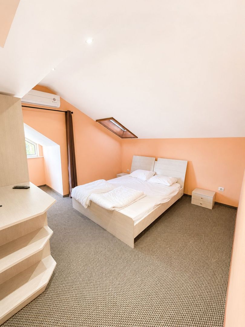 Vila Sanmartin -Zona Beverly Hills -8030mp teren - Poză 13