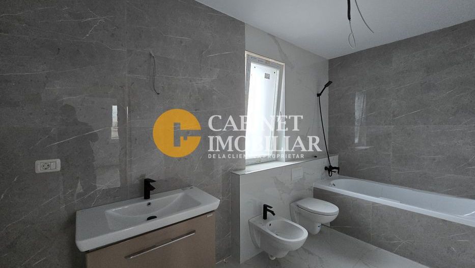 MIROSLAVA - Casa individuala - 4 camere - teren drept - finisaje moderne - Poză 5