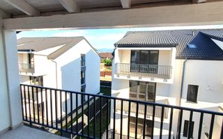 Locuință modernă, 2 camere decomandate, bloc tip vilă, Sânpetru - Poză 18