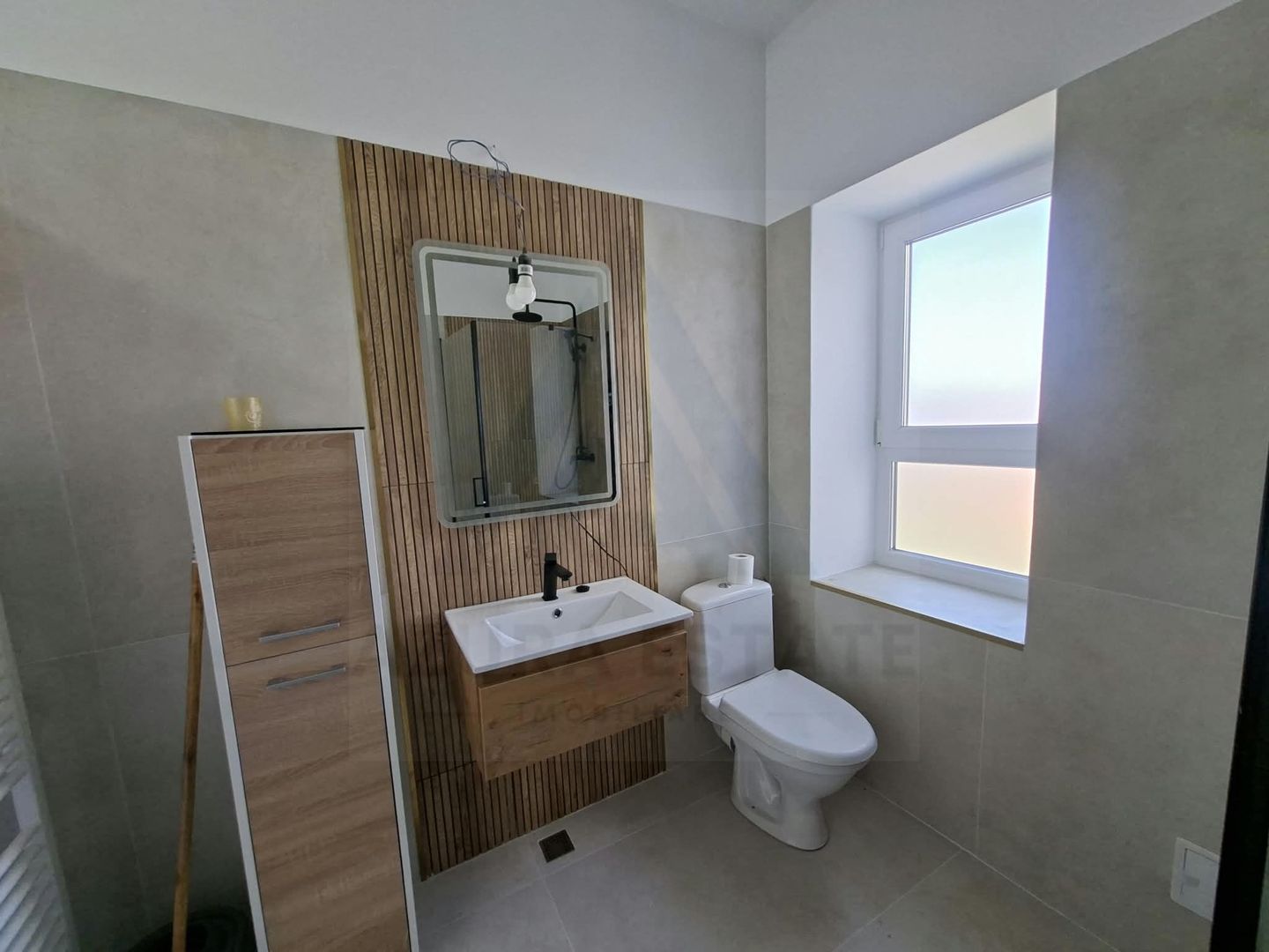 Apartament la casa 110 mp utili etaj 1 pivnita 20 mp zona Trei Stejari - Poză 7