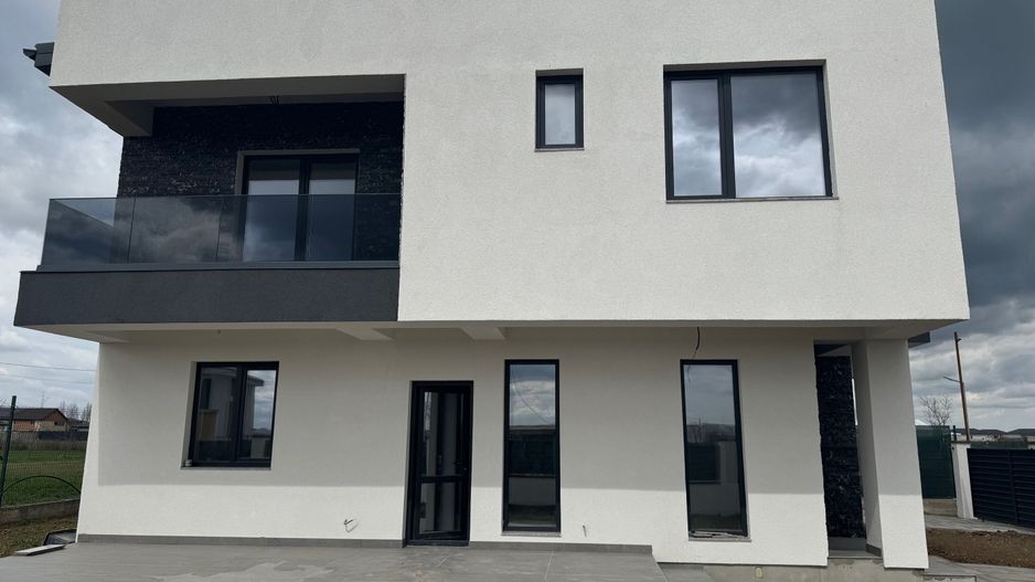 Vila Tunari MODERNA si spatioasa teren 500m, TOATE UTILITATILE - Poză 4