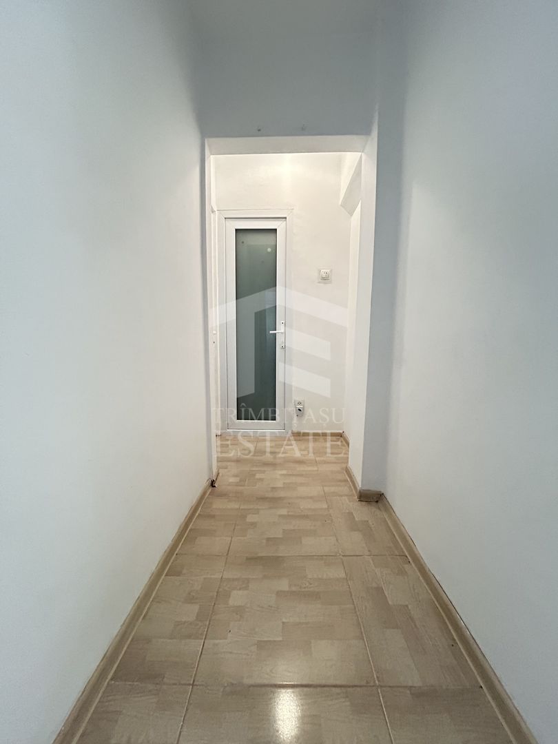 Apartament 4 camere 70 mp 2 bai centrala termica - Inel 2 - Scoala 39 - Poză 13
